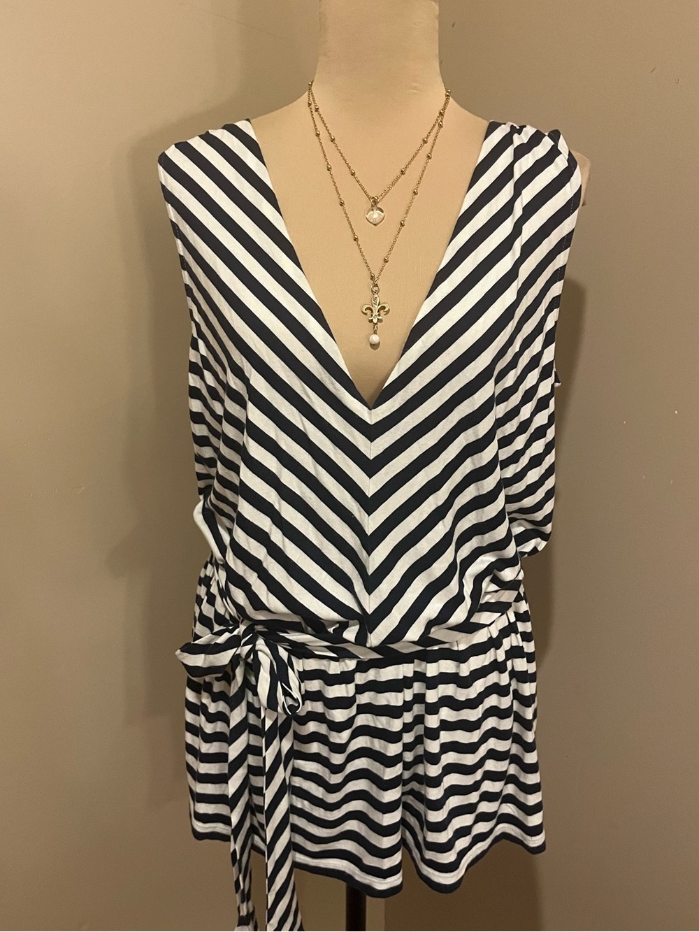 Talbots Navy & White Striped Deep V SleevelessPeplum, Self Belt Top, size M
